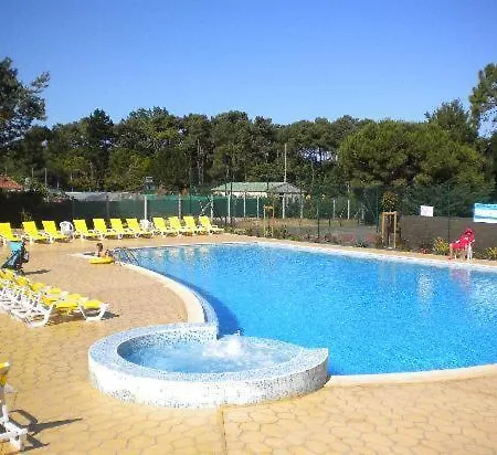 Le Kamelia